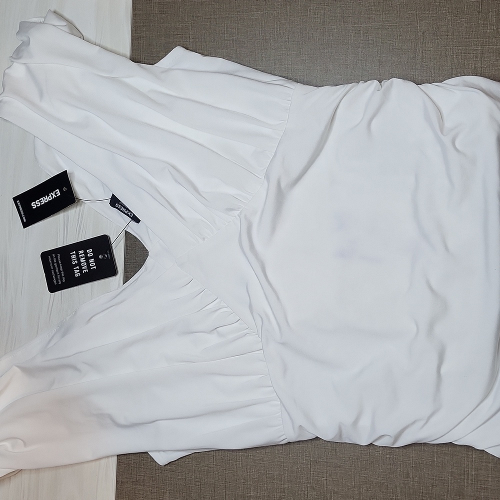 Express White Body Contour Ruched Empire Deep V Bodysuit SZ S NWT - Picture 11 of 12